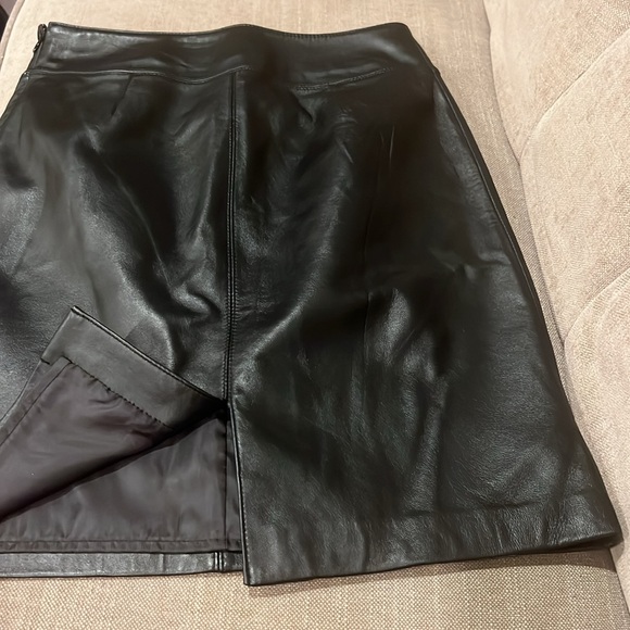 Vtg 90’s 100% Leather Jaclyn Smith Classic leather skirt - Picture 4 of 4
